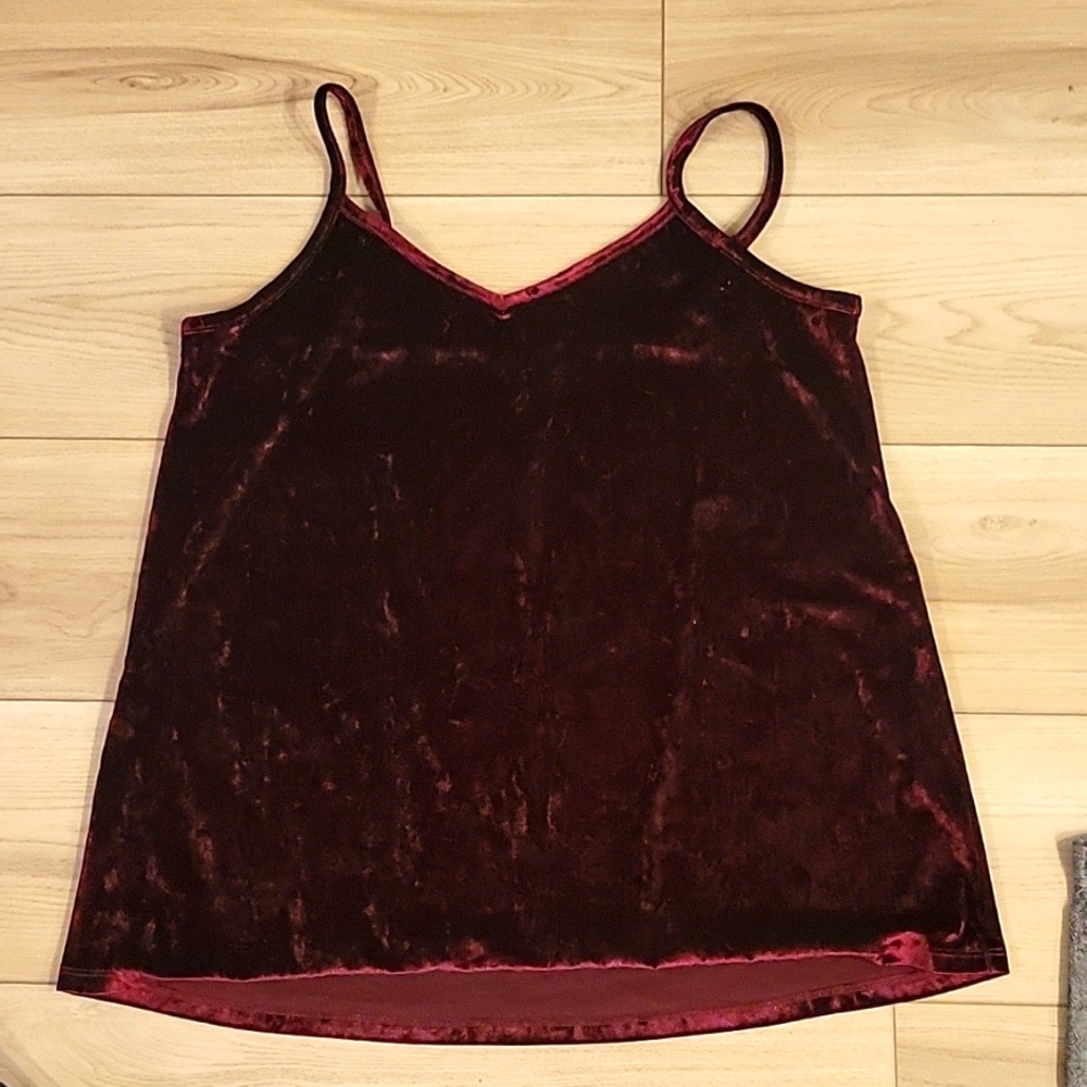 Velvet tank